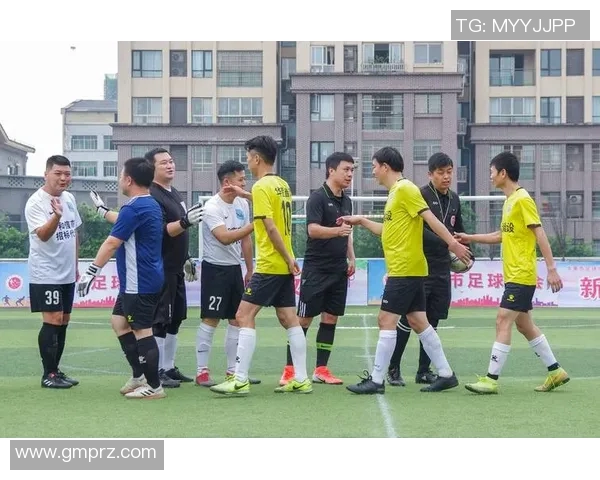 五人制足球的魅力与挑战探索这项运动如何改变团队合作与个人技能的提升