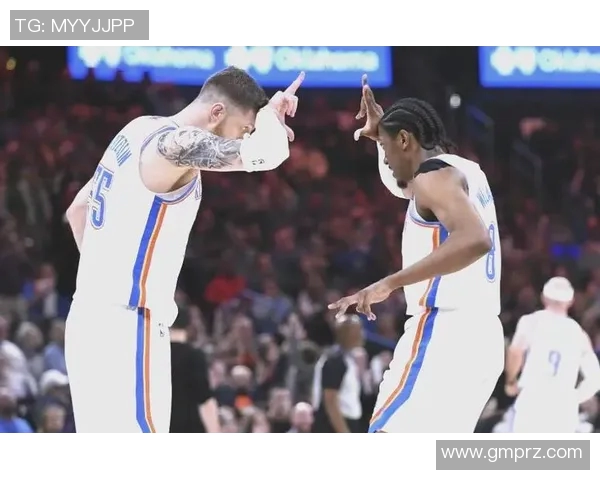 湖人队与雷霆队激战正酣谁能在这场对决中笑到最后